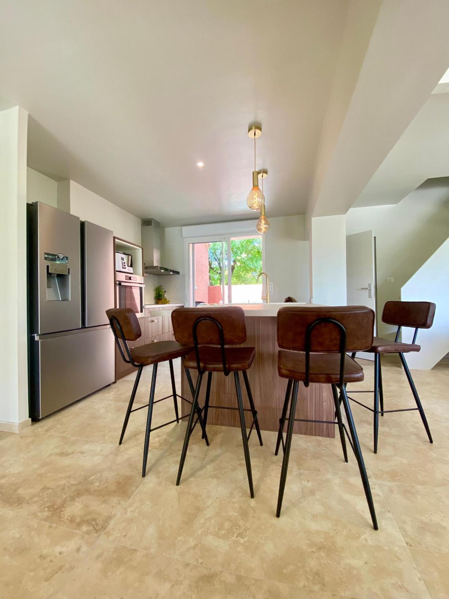 Maison Pour 12P, Piscine A Debordement Chauffee D'Avril A Octobre Inclus รูองส์ ภายนอก รูปภาพ